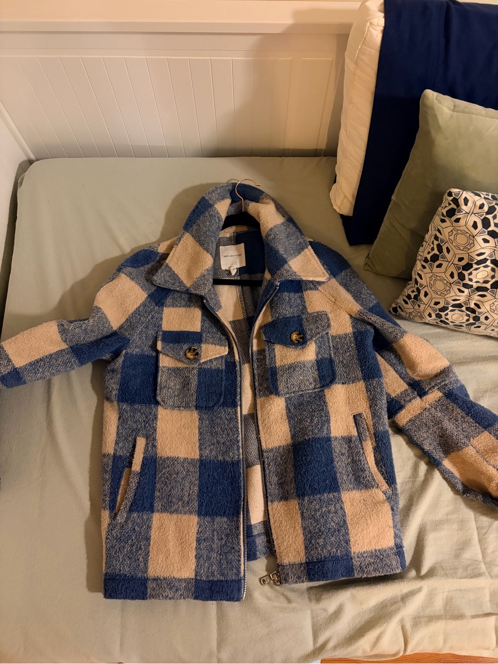 boutique shacket | avec less filles | blue and beige | size large | fall jacket